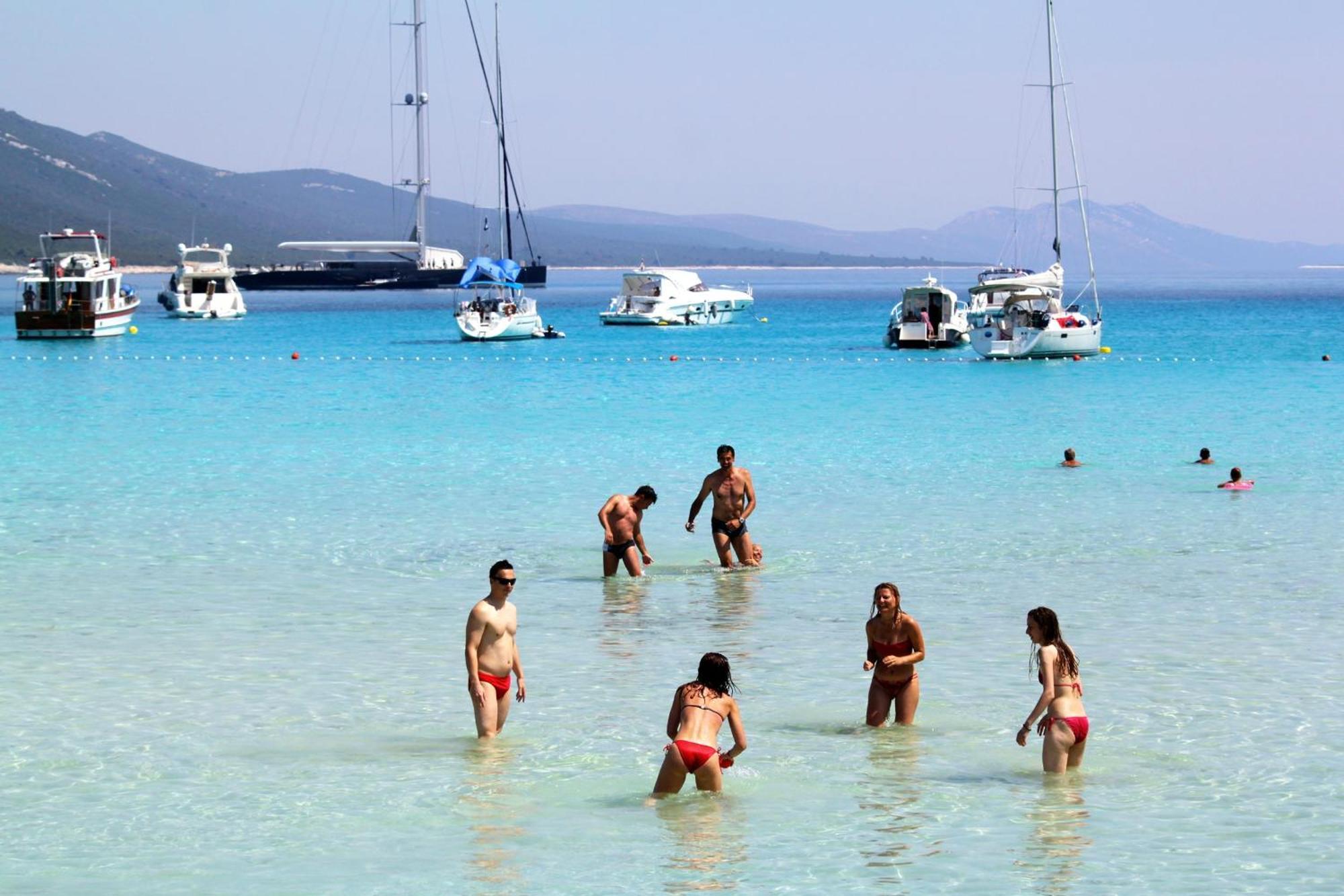 Apartments With A Parking Space Sali, Dugi Otok - 8084 Екстериор снимка